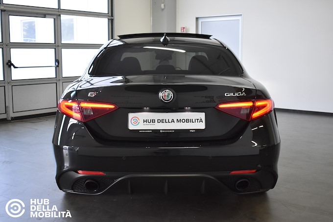 ALFA ROMEO Giulia 2.2 Turbodiesel 210 CV AT8 AWD Q4 Veloce